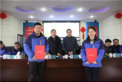 先進(jìn)工作者 先進(jìn)工作者